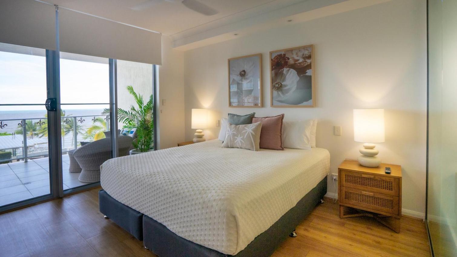 Vue Apartments Тринити Бич Экстерьер фото