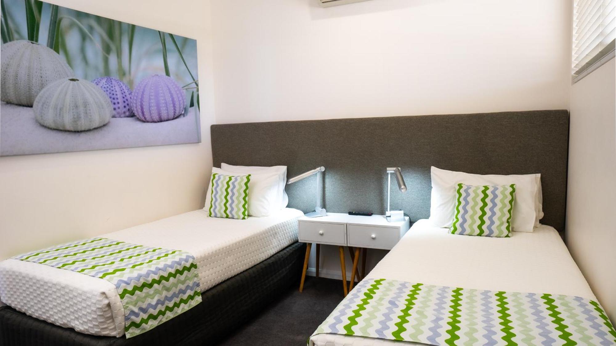 Vue Apartments Тринити Бич Экстерьер фото