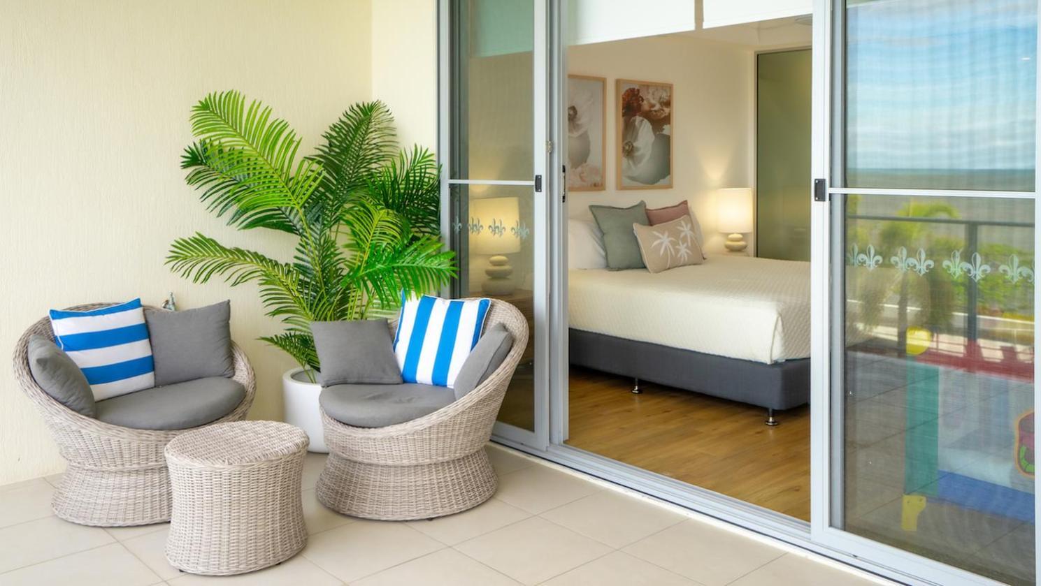 Vue Apartments Тринити Бич Экстерьер фото