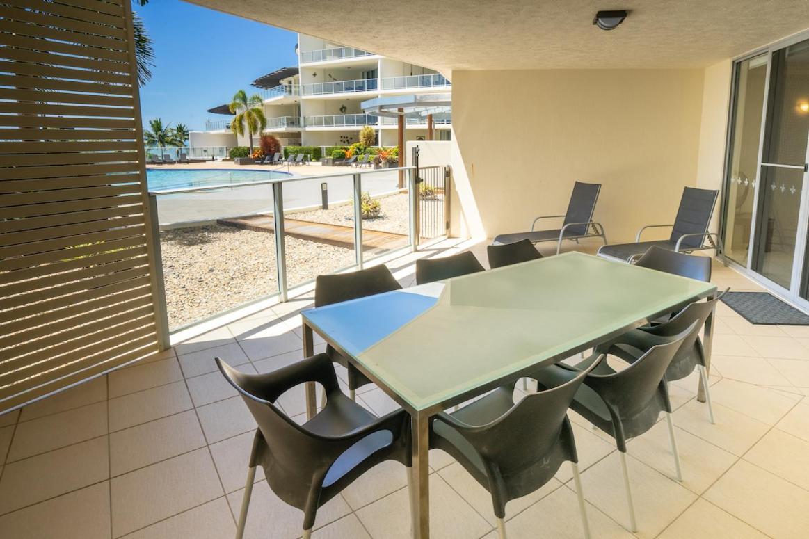Vue Apartments Тринити Бич Экстерьер фото